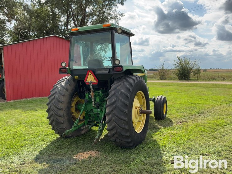 1992-john-deere-4455-image-5