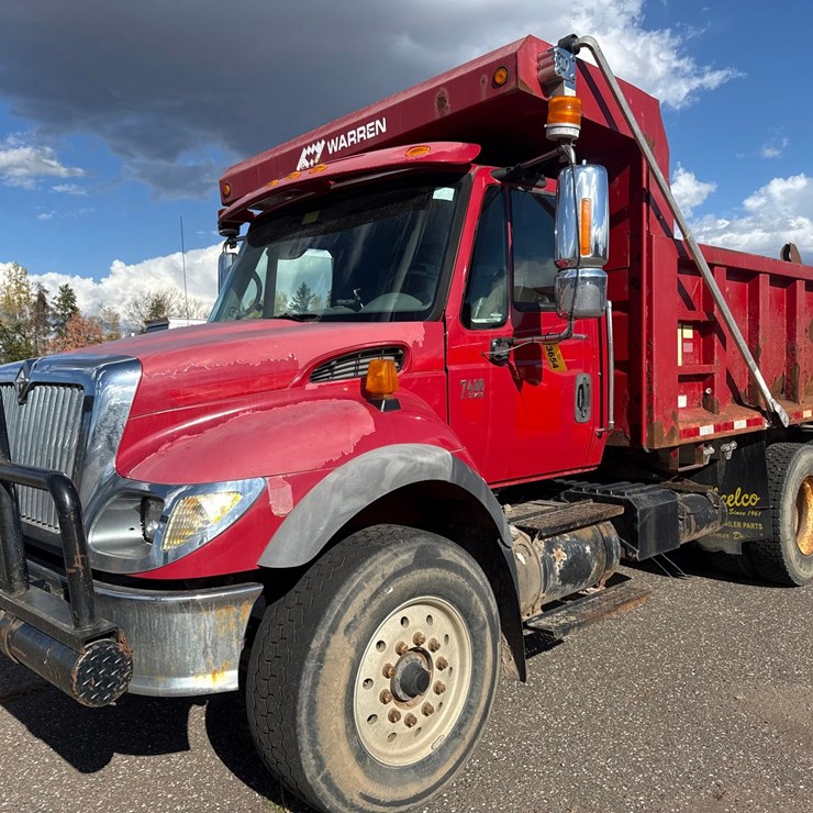 2007 INTERNATIONAL 7400