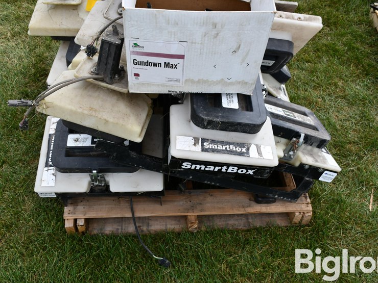 pallet-of-smart-boxes-image-12