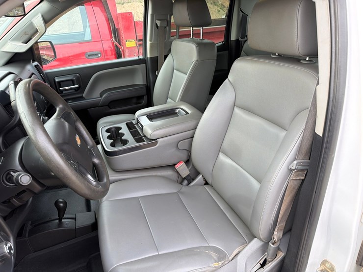 2019-chevrolet-silverado-1500-image-57