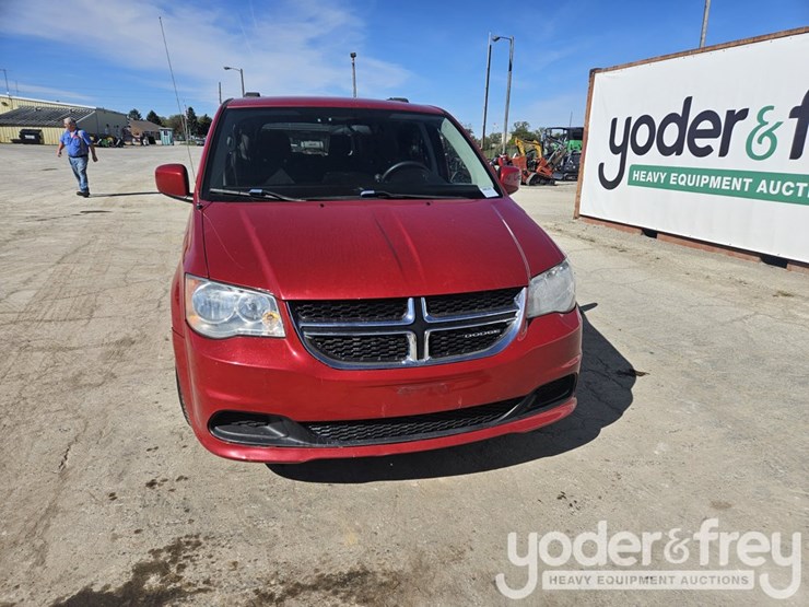 2012-dodge-grand-caravan-image-8