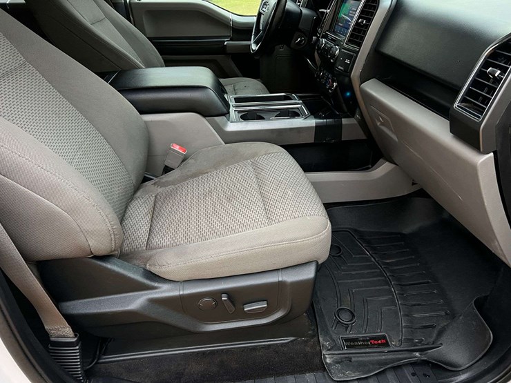 ford-f150-xlt-image-33