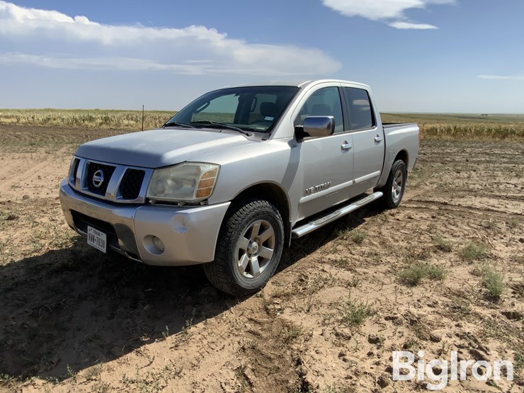 2007-nissan-titan-image-1