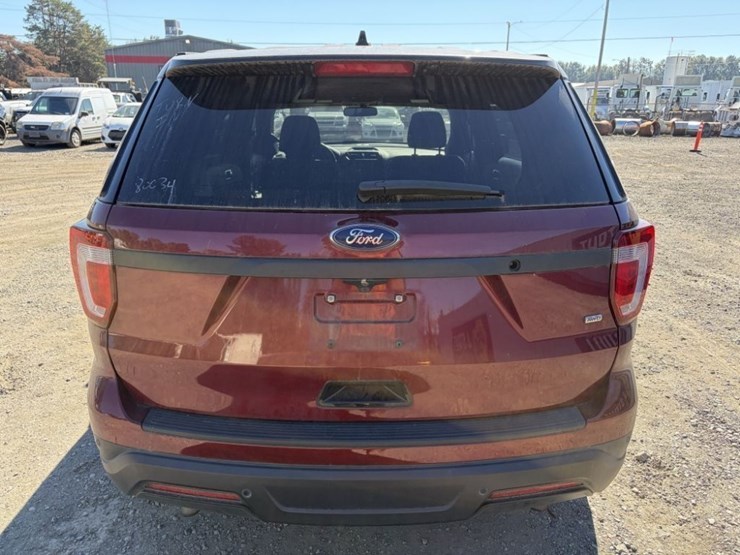 2018-ford-explorer-image-5