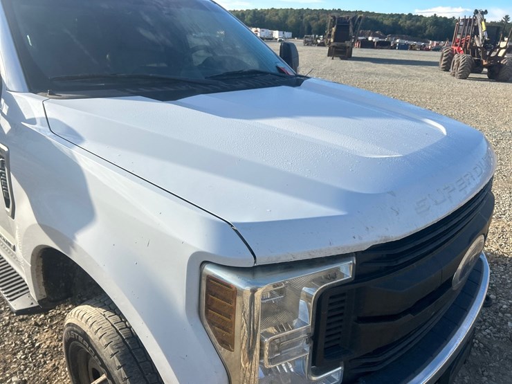 2019-ford-f350-image-12