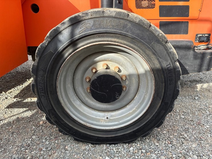 2019-jlg-8042-image-59