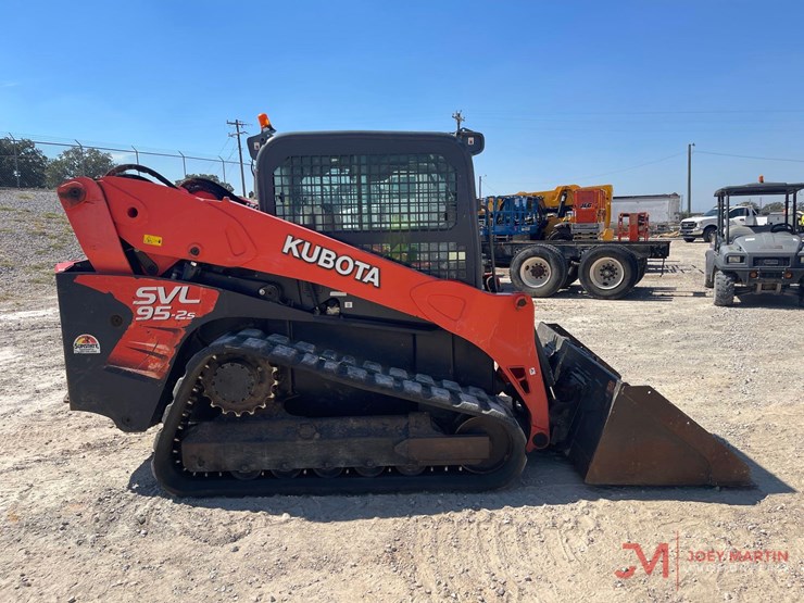 kubota-svl95-2s-image-2