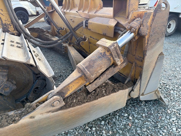 caterpillar-d6t-lgp-image-39
