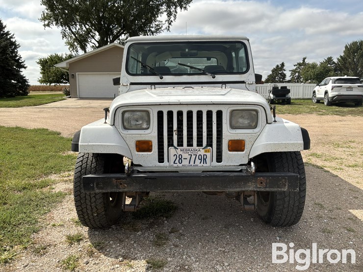 1990-jeep-wrangler-image-2