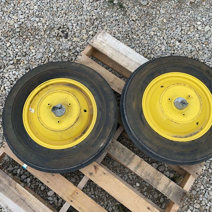 JOHN DEERE LA