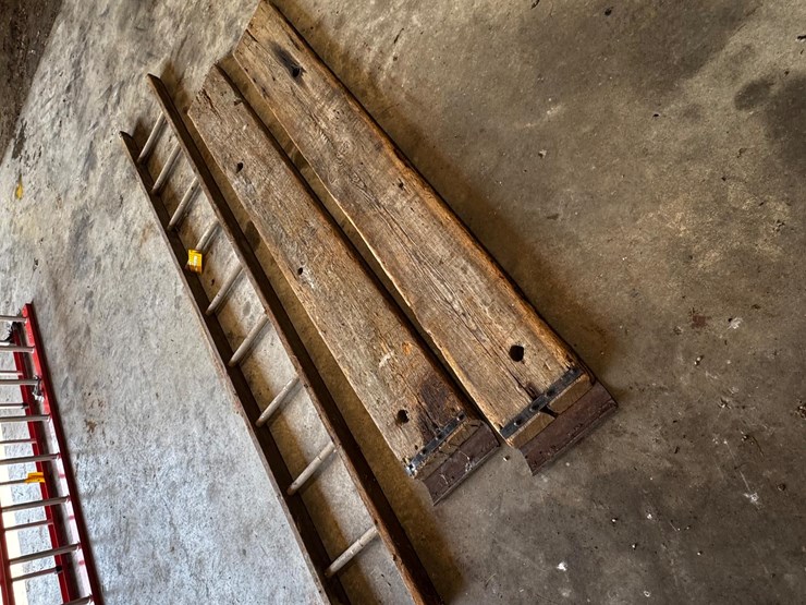 10'-wooden-ladder-&-7'-wooden-ramps-image-7