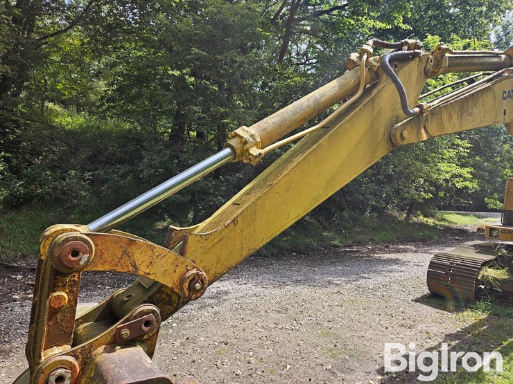caterpillar-225-image-11