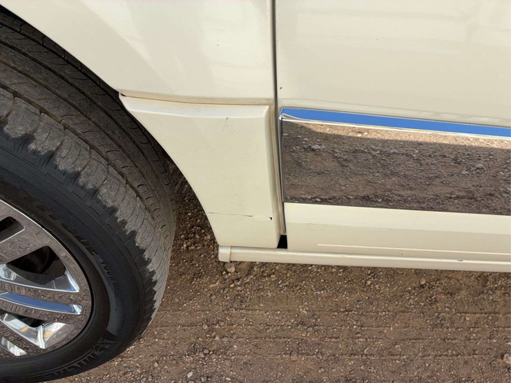 2008-lincoln-navigator-l-image-12