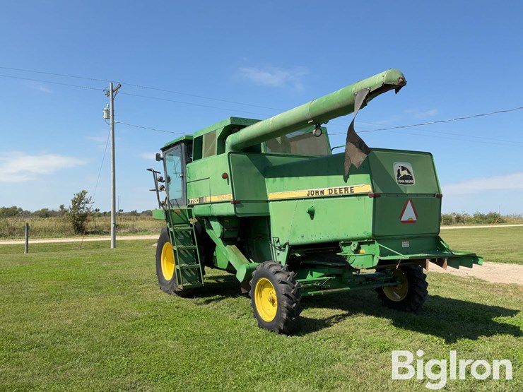 1987-john-deere-7720-titan-ii-image-7