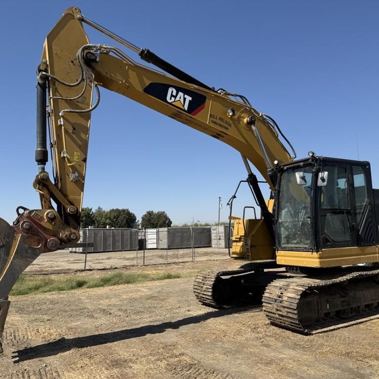 2019 CATERPILLAR 325FLCR