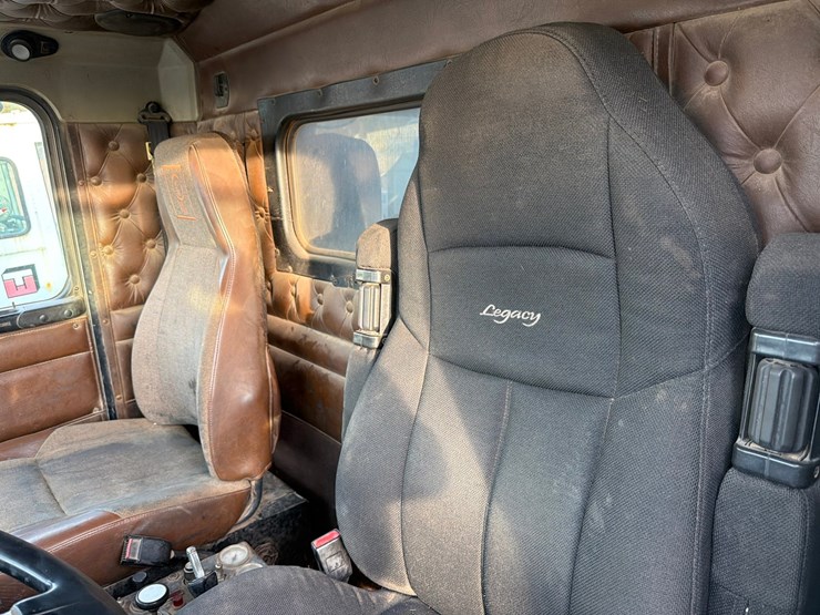 1997-kenworth-t800-image-62