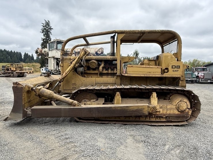 1967-caterpillar-d8h-image-7