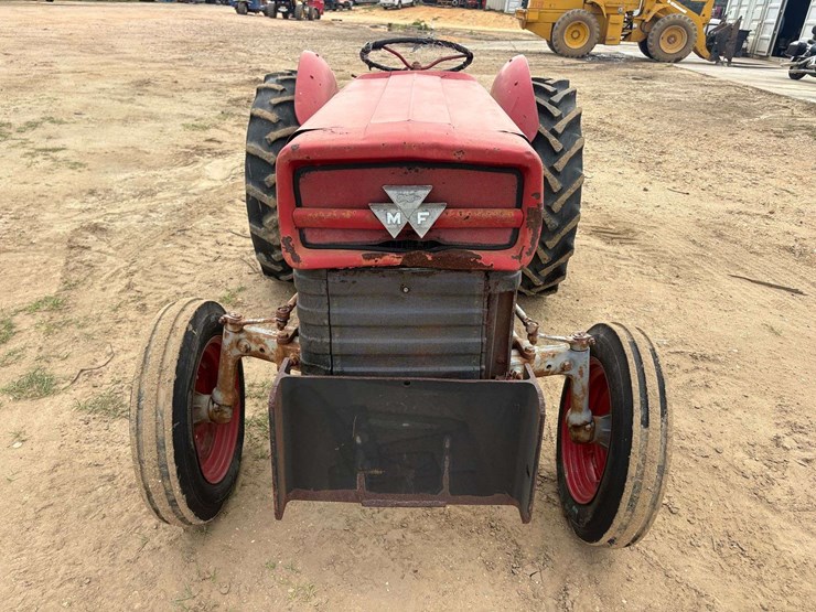 massey-ferguson-135-image-5