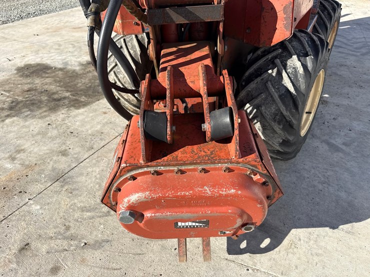 ditch-witch-350sx-image-37