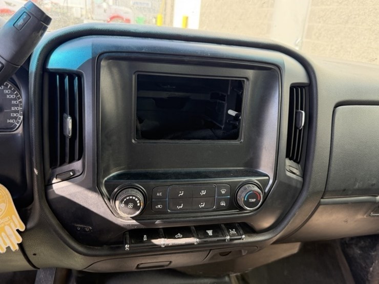 2015-chevrolet-silverado-3500-image-29
