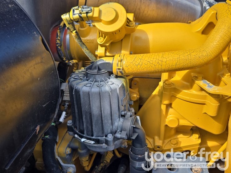 2019-deere-470g-lc-image-57