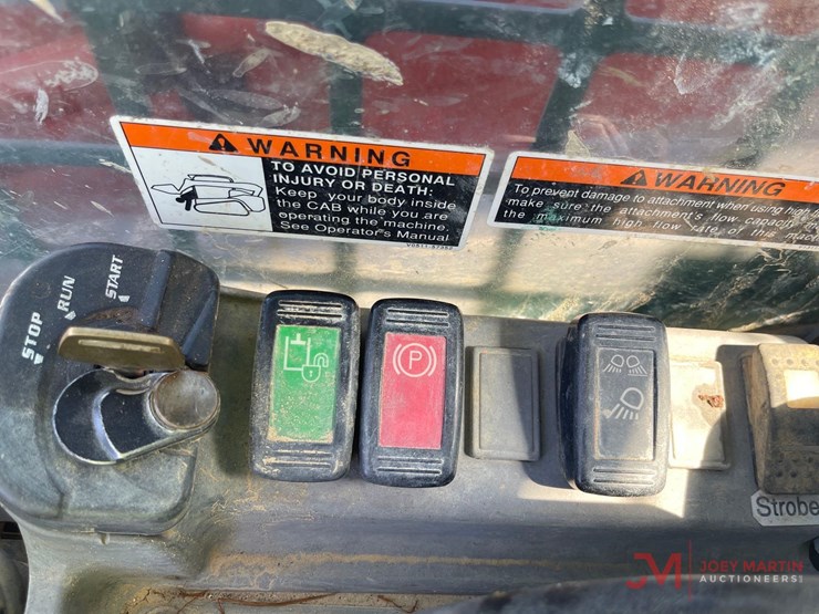 kubota-svl95-2s-image-16