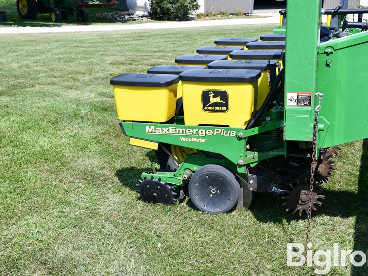 2000-john-deere-1770-image-10
