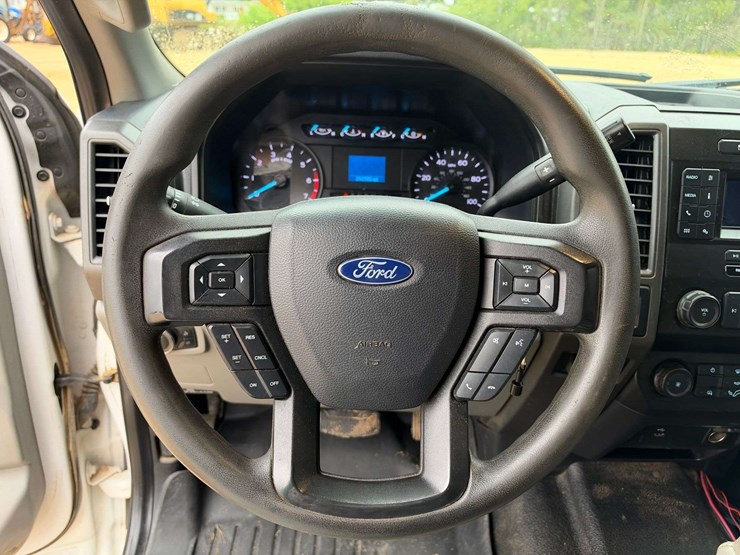 ford-f250-xl-image-12