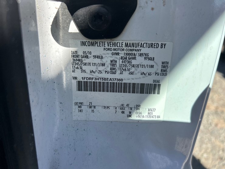 2011-ford-f350-image-81