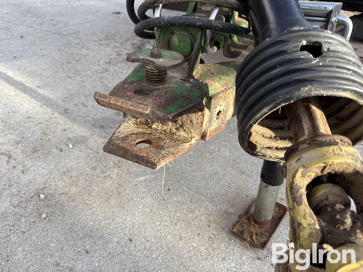 john-deere-450-image-10