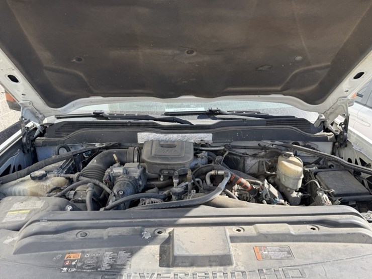 2015-chevrolet-silverado-3500-image-34