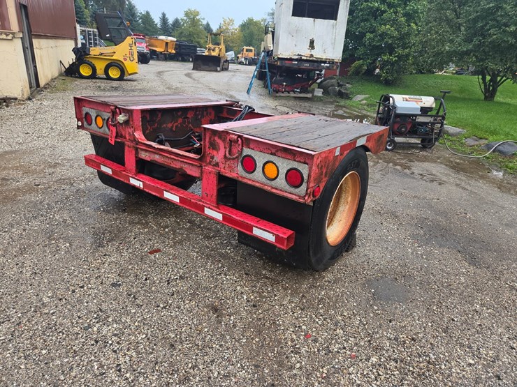 #2081-•-2006-lowboy-pin-on-axle-image-3