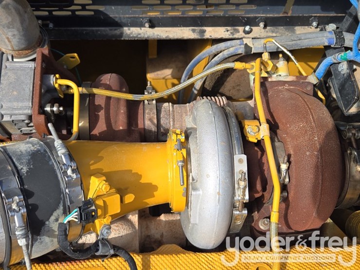 2019-deere-470g-lc-image-64