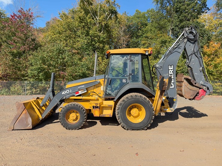 2011-deere-410j-image-2