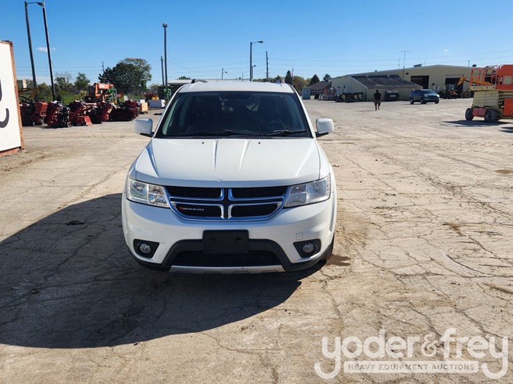 2012-dodge-journey-image-3