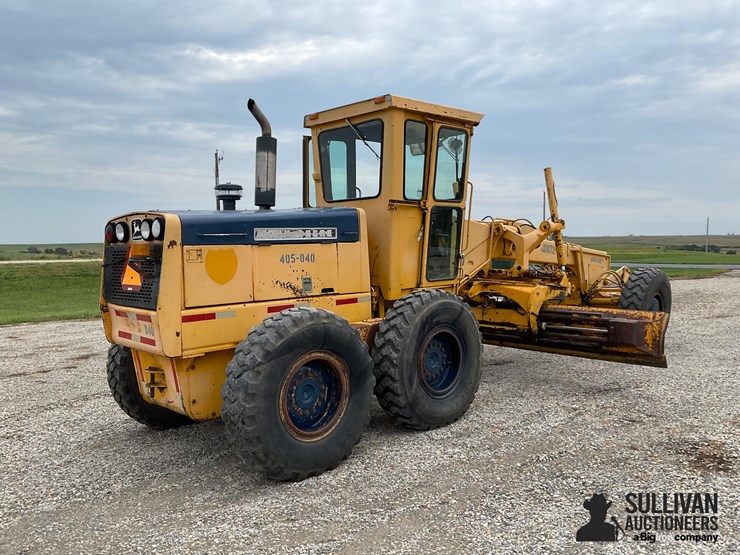1979-deere-672a-image-5