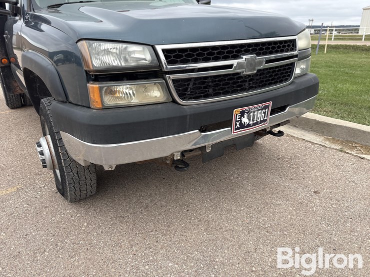 2007-chevrolet-3500-image-11