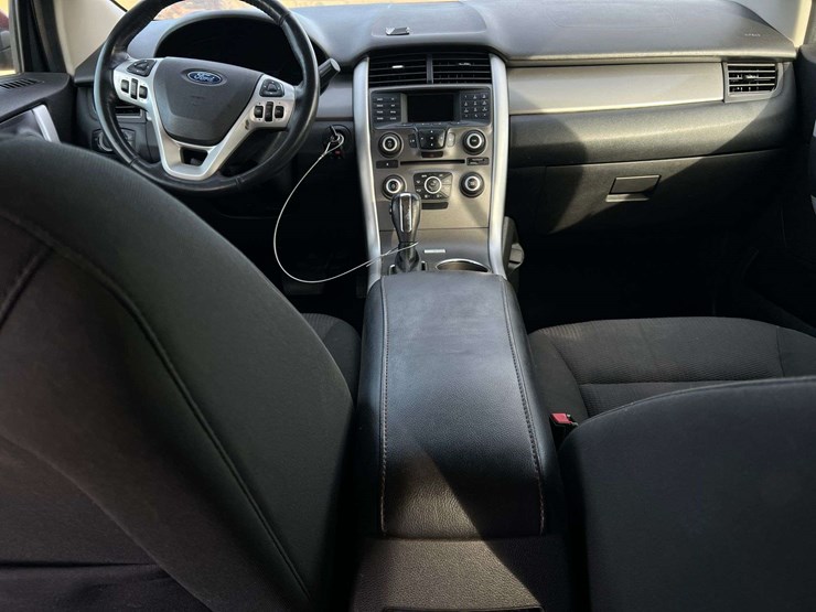 ford-edge-sel-image-24