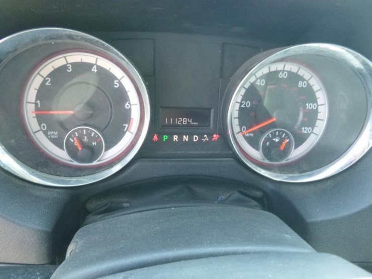 2015-dodge-grand-caravan-image-14
