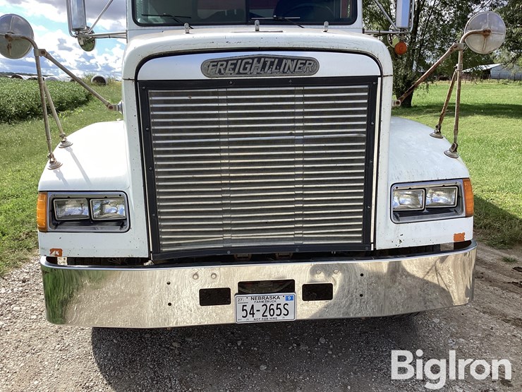 1989-freightliner-fld120-image-18