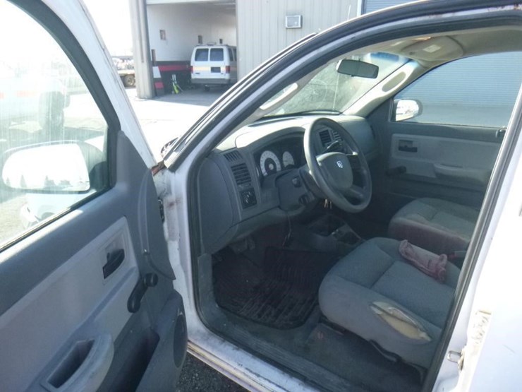 2007-dodge-dakota-image-6