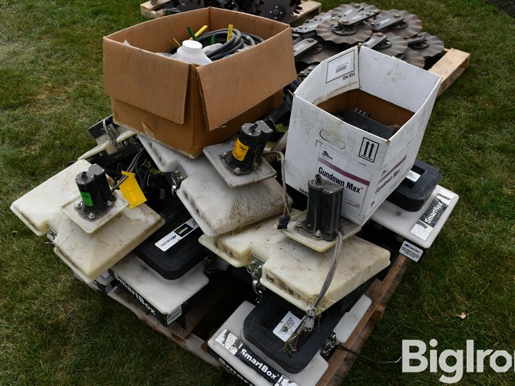 pallet-of-smart-boxes-image-7