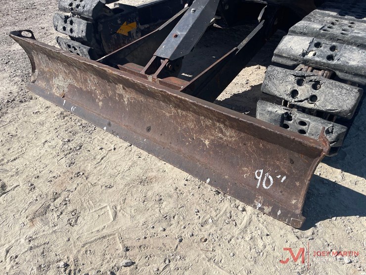 john-deere-75-image-11