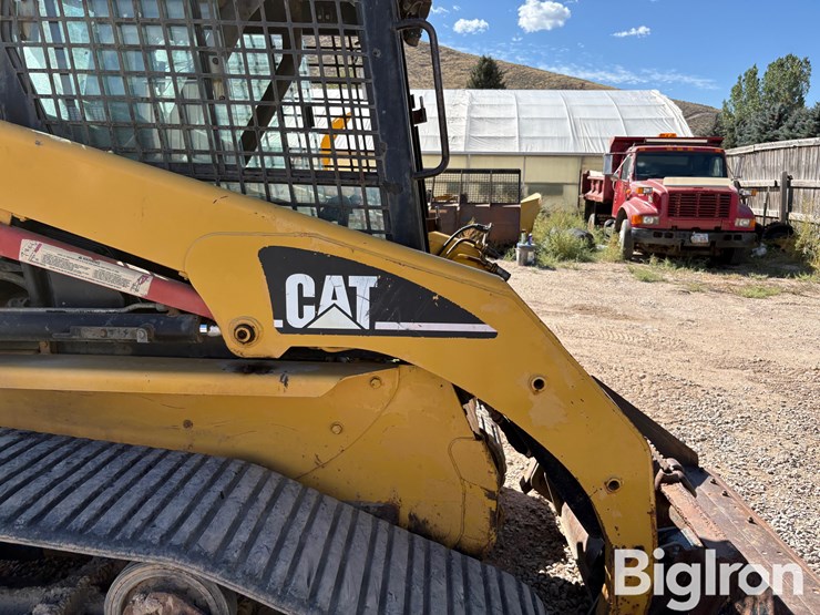 2005-caterpillar-277-image-16