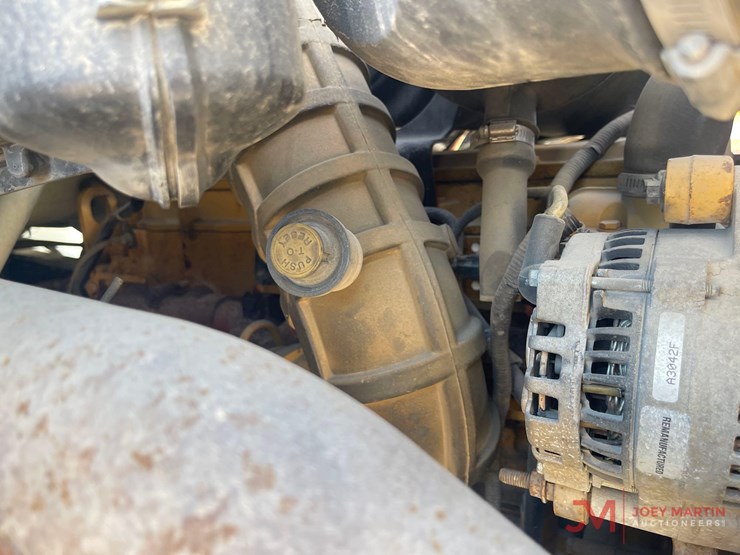 2003-ford-f750-image-31