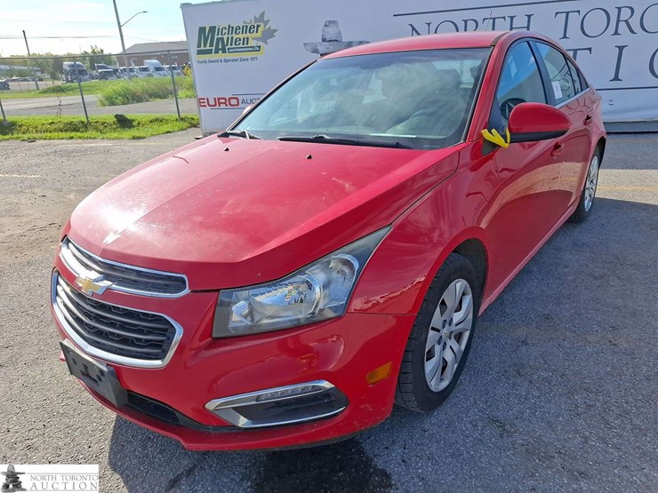 2016-chevrolet-cruze-limited-lt-image-1