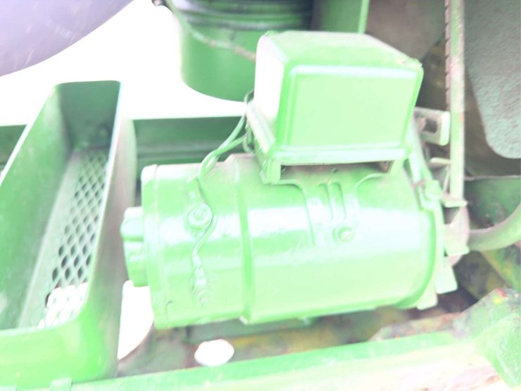 john-deere-620-image-28
