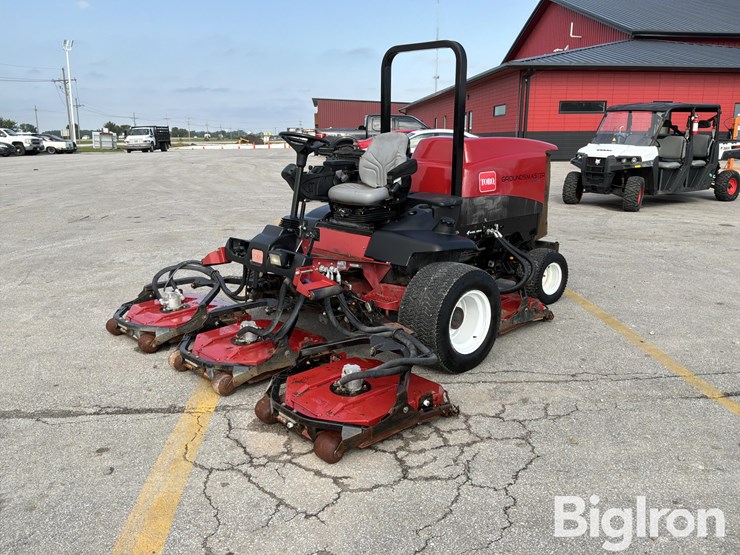 massey-ferguson-730-image-1