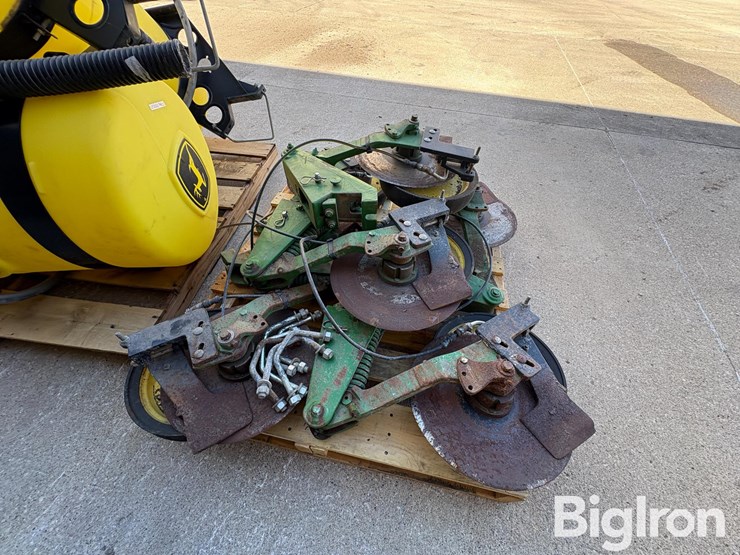 john-deere-7000-image-17