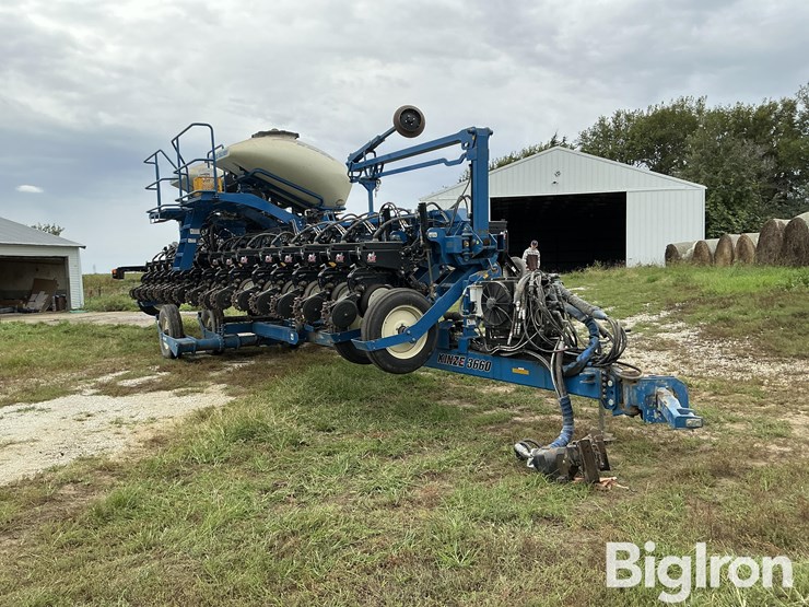2014-kinze-3660-image-3